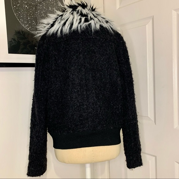 Designer ELLIE MAE Black Alea Faux Fur Collar Bomber Jacket size 2 - Picture 5 of 7